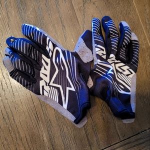 Youth Radar Tracker Gloves